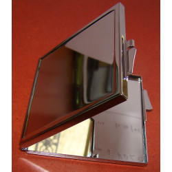 Square mirror